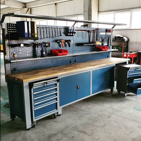 Metal Work Bench, Custom Tool Boxes, Mechanic Workshop, Storage Workshop, Wooden Workbench, Tool Carts, Workshop Table, Garage Workshop Layout, Tool Trolley