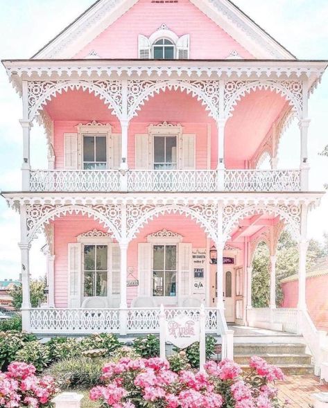 Mansion Exterior, Megan Hess, Pink Victorian, Pink Lifestyle, Pink Life, Pink House, Cute House, Barbie House, Pink Houses