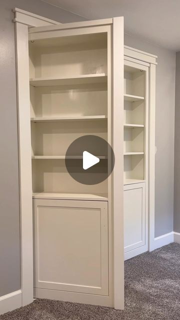 Secret Door Bookshelf, Diy Bookshelf Door, Bookcase Door Diy, Secret Bookshelf Door, Dold Dörr, Hidden Bookshelf Door, Bookshelf Doors, Secret Bookshelf, Mushroom Storage