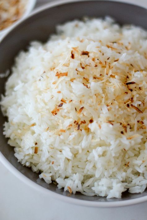 Toasted Coconut Rice (Using a Rice Cooker) - Alica's Pepperpot Jasmine Rice Rice Cooker, Guyanese Recipes, Rice Milk, Coconut Rice, Jasmine Rice, Southern Cooking, Salad Side Dishes, Caribbean Recipes, Meal Prep For The Week