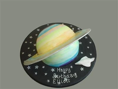 saturn cake Saturn Cake, Solar System Cake, Drake's Birthday, Planet Birthday, Planet Party, Planet Cake, Astronaut Party, Outer Space Party, Horse Cake