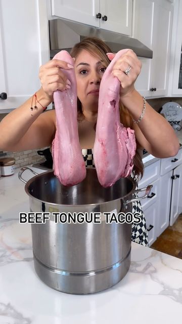 Jenny Martinez on Instagram: "Tacos de Lengua Borracha  Drunken Beef tongue Tacos  These tacos can be a bit to much for some people but soooo good for many! We ate the whole 2 beef tongues in one seating. I paid 30 dollars per tongue and this was barely enough for a family of 8. I can’t believe how expensive beef tongue gut i remember it was the part of the cow that no one really wanted so it wasn’t as expensive… now it’s more expensive than a ribeye steak!  #beef #tongue #mexcio #family #8 #mexicanfood #cow #lengua #res #foodblogger   Who agrees?" Cow Tounge Recipes Beef Tongue, Beef Tounge Recipes Crock Pot, Cow Tongue Tacos, Drunken Beef, Beef Tongue Recipes, Cow Tongue Recipe, Beef Tongue Tacos, Tongue Recipes, Tongue Tacos