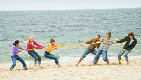 Tug of War Games - SportsRec Outdoor Games For Teenagers, Beach Games For Adults, Family Games Outdoor, Downtown Long Beach, Summer Camp Games, Family Backyard, Fun Outdoor Games, Beach Games, Activities For Adults