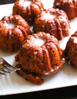 Lemon Velvet Bundt Cake with Blueberry Cream Cheese Frosting - Layers of Happiness Glazed Gingerbread, Gingerbread Bundt Cake, Apple Crumb Cakes, Whipped Goat Cheese, Apple Glaze, Apple Crumb, Burger Seasoning, Mini Bundt Cakes, Gingerbread Cake