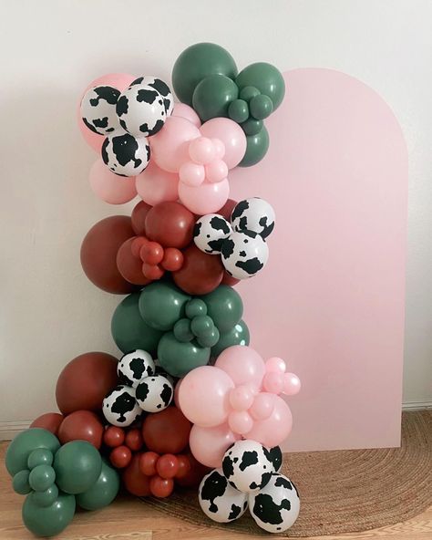 Balloon garland, balloons, birthday balloon, set up, happy 2nd birthday, cow theme, backdrop, set up, events, party idea, pink balloons, I’m z two, wood arch backdrops, cow print. Cow Print Backdrop, Balloon Color Combinations, Cow Balloons, Balloon Garland Birthday, Wood Backdrops, Bridal Shower Balloon, Arch Backdrops, Garland Birthday, Wooden Backdrops