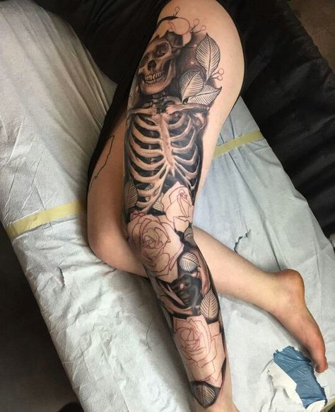 Siiick Stile Pin Up, Mangas Tattoo, Skull Hand Tattoo, Full Leg Tattoos, Inspiration Tattoos, Cat Tattoos, Leg Tattoos Women, Leg Sleeve Tattoo, Tiny Tattoo