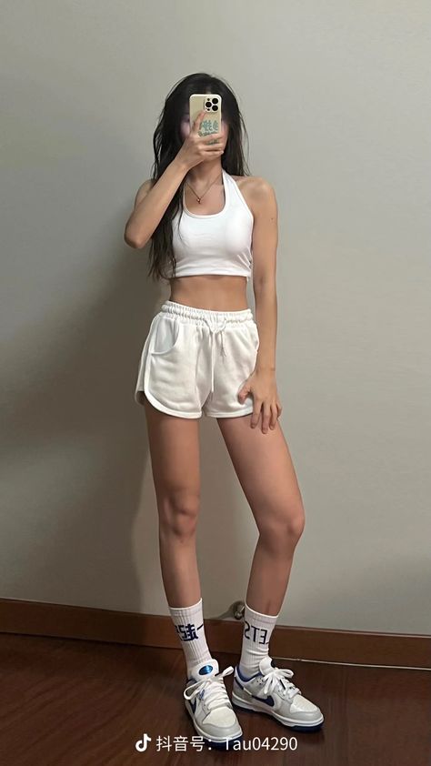 Workout Outfits Aesthetic, Nyc Fits, All Body Workout, Gym Fits, Fitness Inspiration Body, Laugh Out Loud, Girl Fits, Body Inspiration, Workout Outfit