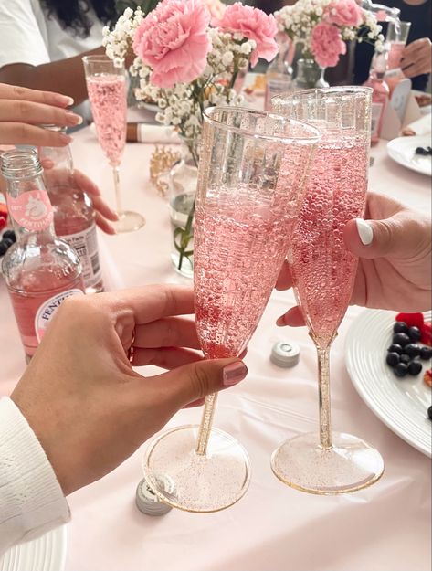 21 Bday, Pink Prosecco, 21st Party, Bridal Shower Inspiration, Pink Birthday Party, My Bday, Tea Party Food, Beer Party, Shower Inspiration