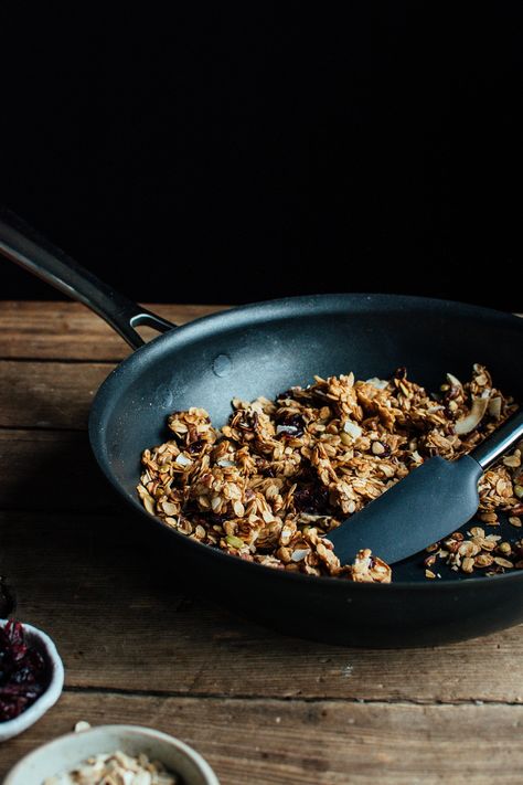 brown butter winter spice stove top granola (with Paderno Kitchenware #ad) — the farmer's daughter | let's bake something Stove Top Granola, Baked Granola Recipe, Stovetop Granola, Homestyle Cooking, Granola Ingredients, Granola Clusters, Cooking Projects, Baked Granola, College Food