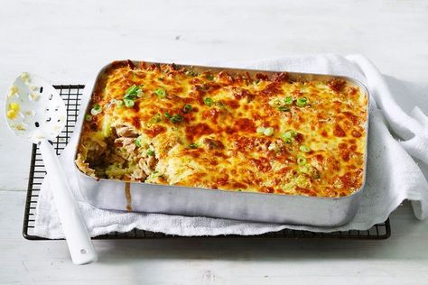 10-minute tuna mornay rice bake Tuna Mornay Pasta Bake, Tuna Mornay Recipe, Tuna Mornay, Tuna Rice, Rice Bake, Pies Maker, Bbc Good Food, Tuna Recipes, Slices Recipes