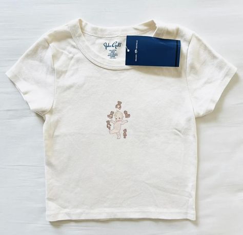 Brandy Melville Cherub, Brandy Fits, Brandy Melville Graphic Tees, Brandy Top, Brandy Melville Shirts, Brandy Melville T Shirts, Brandy Melville Top, Angel Outfit, Angel Baby