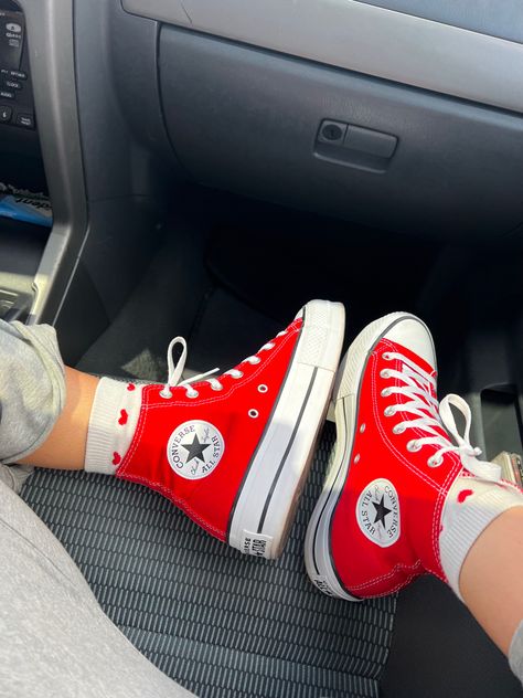 Red converse outfit