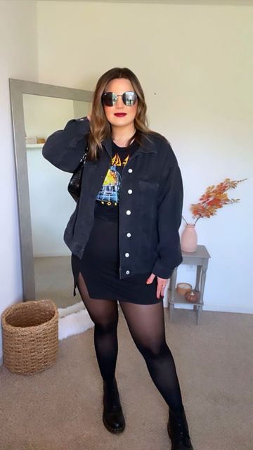 Soft Grunge Midsize, Autumn Outfits Mid Size, Plus Size Mini Skirt Outfit Winter, Midsize Mini Skirt Outfit, Going Out Winter Outfits Night Club, Mid Size Fall Outfits 2023, Goth Plus Size Outfits, Midsize Date Night Outfit, Size 18w Outfits Curvy Fashion