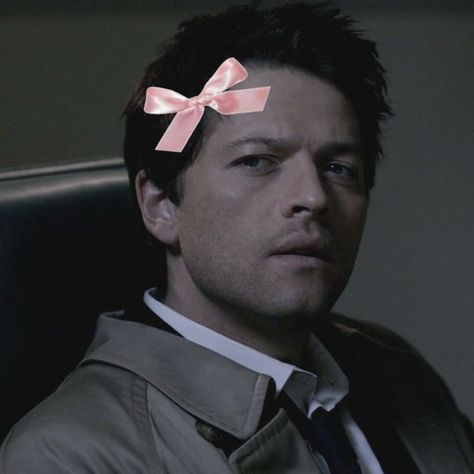 Castiel Fanart Cute, Castiel Reaction Pics, Castiel Pfp, Angelic Pfp, Castiel Icons, Castiel Funny, Castiel Icon, Castiel Aesthetic, Castiel Fanart