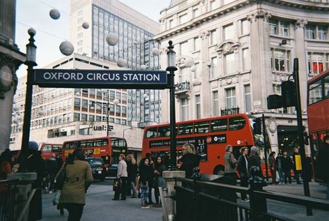 Photo Editing Camera, Oxford London, Oxford Circus, London Dreams, Camera Aesthetic, Nikon D5200, Film Pictures, London Baby, London Aesthetic