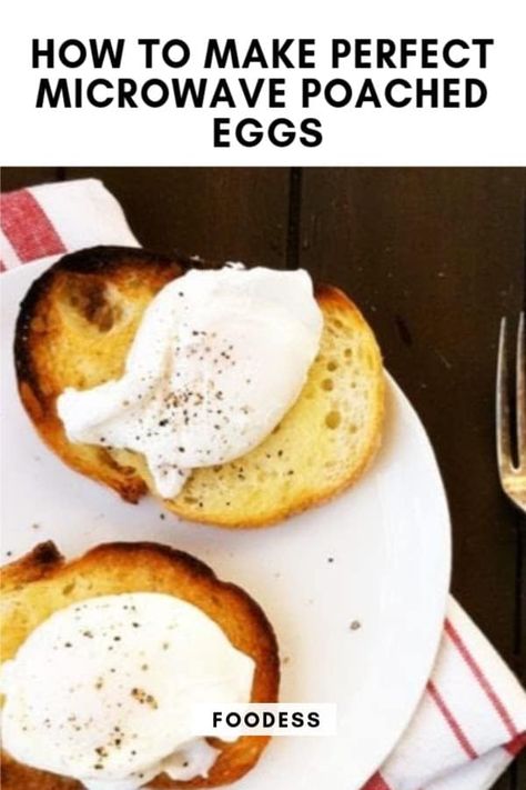 This step-by-step recipe walks you through the best way to microwave a perfect poached egg. Microwave Poached Eggs, Eggs In The Microwave, Easy Poached Eggs, Super Easy Breakfast, Perfect Poached Eggs, Microwave Eggs, Protein Packed Breakfast, Poached Egg, Egg Dish