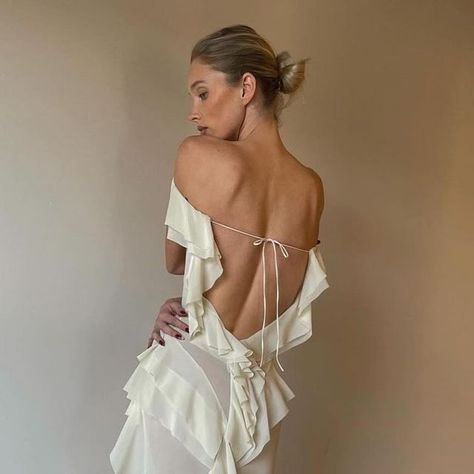 All The Dresses | Australia ★★★★★ on Instagram: "•🤍ALL IN THE DETAILS 🤍• do you really need a party or event to wear a stunning gown? ✨ You’ll catch us wearing a gorgeous dress to our work or Christmas lunch this festive season 🙈✨ inspo photos @hoskelsa" Helsa Atelier, Make Clothes, Dresses Australia, Christmas Lunch, Stunning Gowns, How To Make Clothes, Do You Really, Sell Out, We Wear