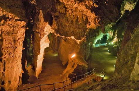 South Africa's Top 12 Experiences Cradle Of Humankind, Cullinan Diamond, South Africa Map, Robben Island, Gold Mines, Diamond Mine, Great Ape, Travel Africa, South Africa Travel