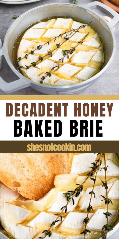 Baked brie and honey appetizer is scooped up with a piece of toasted bread. Baked Brie Savory, Baked Brie With Garlic, Savory Baked Brie, Honey Baked Brie, Appetizers Brie, Baked Brie With Honey, Bake Brie, Baked Brie Honey, Brie With Honey