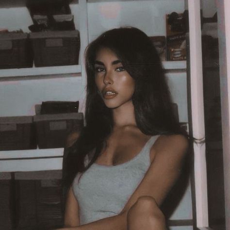 Madison Beer, Long Hair, A Woman, Beer, Black And White, Hair, White, Black