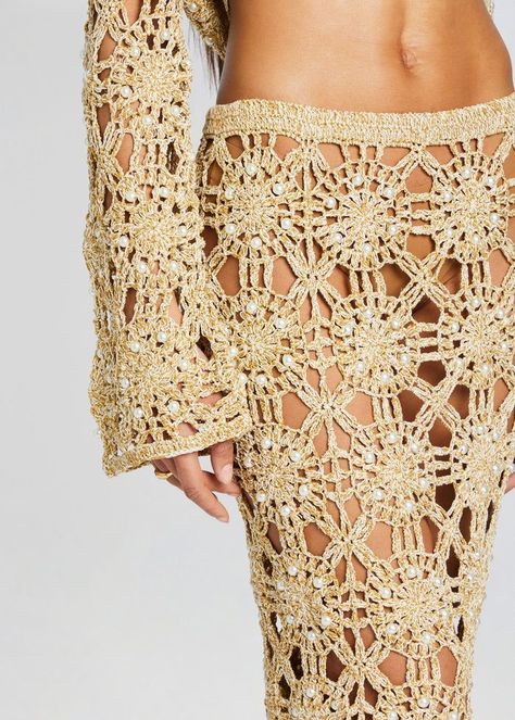 Trendy crochet skirt patterns Knit Crochet Top, Skirt Pattern Free, Bridal Reception Dress, Crochet Maxi Skirt, Skirt Patterns, Crochet Skirt Pattern, Spring Knits, Bachelorette Party Bride, Crochet Dresses