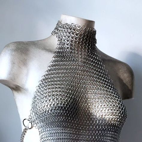 Synthetic Daisy Design on Instagram: "Our new Nikita collared #chainmail top is created with stainless steel chainmail with match adjustable straps. Available now via our website. https://www.syntheticdaisydesign.com/products/nikita-chainmail-top" Chain Mail Accessories, Chainmail Clothing Diy, Chainmail Crochet, Chainmail Patterns Tutorials, Chainmail For Beginners, How To Make Chainmail, Women Chainmail, Crochet Chainmail, Chainmail Tie