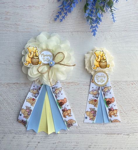 Mommy To Be Pins, Gender Reveal Baby Shower Themes, Baby Gender Reveal Party Decorations, Baby Shower Sash, Winnie The Pooh Themes, Baby Shower Pin, Winnie The Pooh Baby Shower, Baby Shower Theme Decorations, Disney Baby Shower