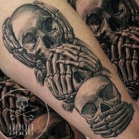 Skull Couple Tattoo, Biomech Tattoo, Evil Skull Tattoo, Skull Rose Tattoos, Skull Girl Tattoo, Skull Sleeve Tattoos, Evil Tattoos, Dragon Tattoo For Women, Forarm Tattoos