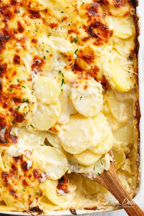 Scalloped Potatoes With Heavy Cream, Potatoes With Heavy Cream, Parmesan Scalloped Potatoes, Baked Ham With Pineapple, Best Scalloped Potatoes, Cheesy Scalloped Potatoes Recipe, Creamy Scalloped Potatoes, Easy Thanksgiving Recipes, Scalloped Potatoes Cheesy