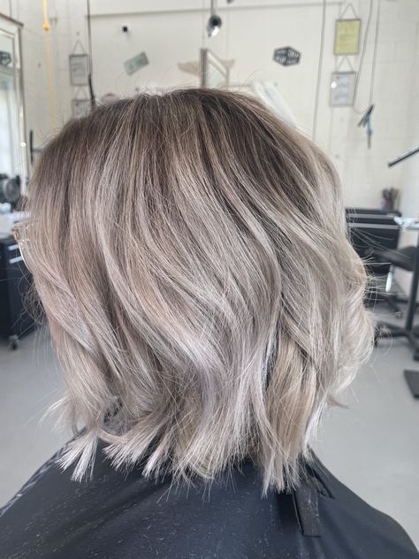 Ash Bob Hair, Beige Blonde Highlights Short Hair, Short Grey Blonde Hair, Short Gray Blonde Hair, Short Hair Ash Blonde Highlights, Short Mushroom Blonde Hair, Short Bayalage Hair Blonde Brown, Blond Highlights Short Hair, Ash Blonde Short Bob