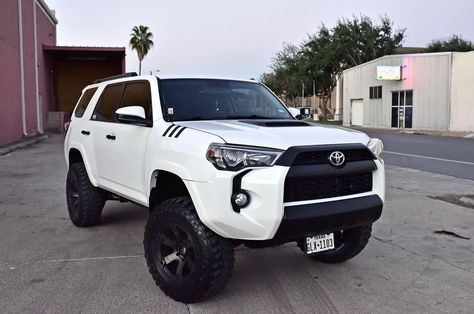 wheel spacer look Lunar Rock 4runner, 4runner Wheels, 4runner Custom, Toyota 4runner Stickers, White 4runner, White Toyota 4runner, 4runner Wheels And Tires, White Toyota 4runner Blacked Out, White 4runner Blacked Out