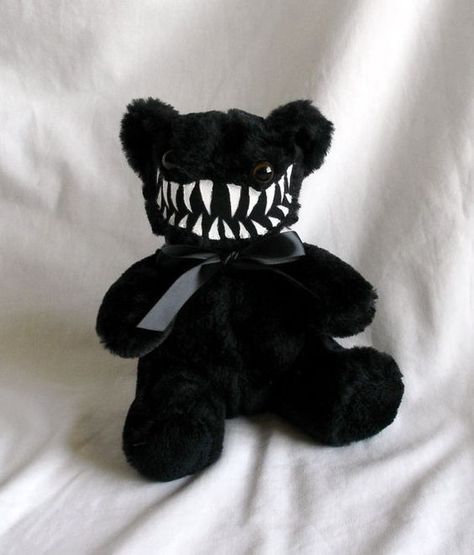 Creepy Stuffed Animals, Creepy Toys, Goth Baby, Doll Plushies, Kawaii Plush, Kawaii Plushies, Cute Stuffed Animals, Imagine Dragons, Cute Toys