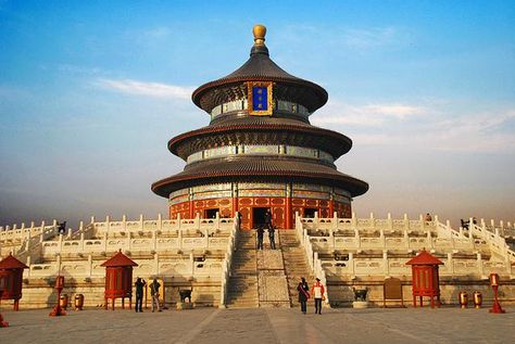 The Temple of Heaven in Beijing is regarded as a Taoist Temple although Chinese Heaven worship pre-dates Taoism. The temple was constructed from 1406 to 1420 during the reign of the Yongle Emperor, who was also responsible for the construction of the Forbidden City in Beijing. Temple Of Heaven, Jain Temple, Greek Temple, Forbidden City, Hindu Temple, Beijing China, Ancient Temples, Angkor Wat, Buddhist Temple