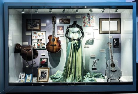 Inside Taylor Swift’s Quarter-Life Retrospective by the Grammy Museum | Vanity Fair Teardrops On My Guitar, Taylor Swift Grammys, Taylor Swift New York, Create A Book Cover, Nyc Spring, Taylor Swift Dress, Grammy Museum, New York Map, Video Fashion