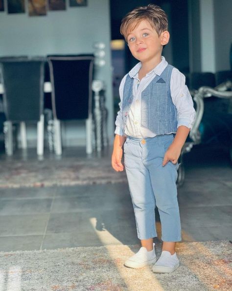 Boys Dressy Outfits, Stylish Baby Boy Outfits, Stylish Baby Boy, Boy Onesies, Wedding Outfit For Boys, Boys Birthday Outfits, Baby Boy Winter Outfits, Kids Dress Boys, Onesies Baby