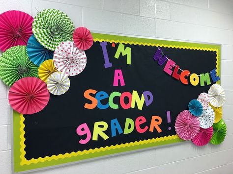 Back to School Bulletin Board and New Rooted in Reading Product - Queen of the… Giant Bulletin Board, Corchos Ideas, Letters Bulletin Board, Bulletin Board Preschool, Rooted In Reading, Door Bulletin Boards, Back To School Bulletin Boards, Classroom Board, Classroom Bulletin Boards