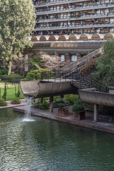 Epic Landscape, Barbican London, Barbican Centre, Brutalism Architecture, The Barbican, Brutalist Buildings, Eco Architecture, Brutalist Architecture, Water Feature