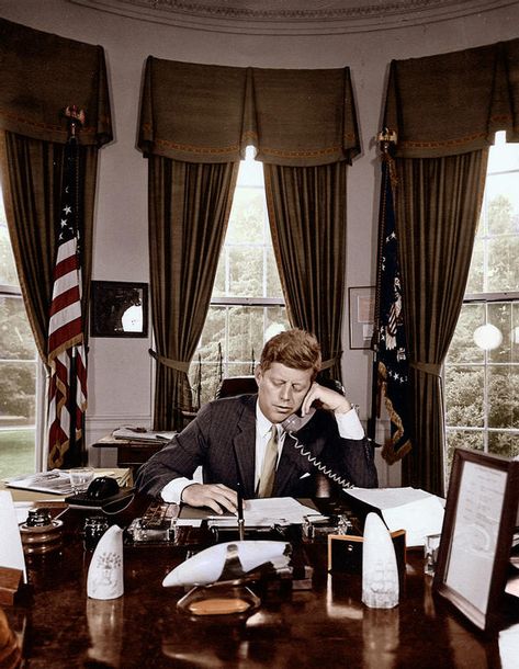 JFK in Oval Office by KraljAleksandar on DeviantArt Jfk Assasination, Patriotic Pictures, John Fitzgerald, United States Presidents, Usa Presidents, Oval Office, Gemini Woman, American Presidents, Ronald Reagan