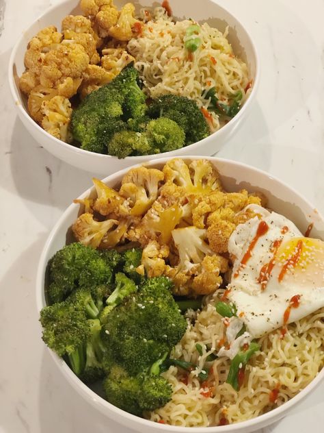 General Tso Cauliflower, Ramen Noodle Bowls, General Tso's Cauliflower, Ramen Noodle Bowl, Ramen Noodle Recipes, General Tso, Broccoli Cauliflower, Ramen Noodle, Roasted Broccoli