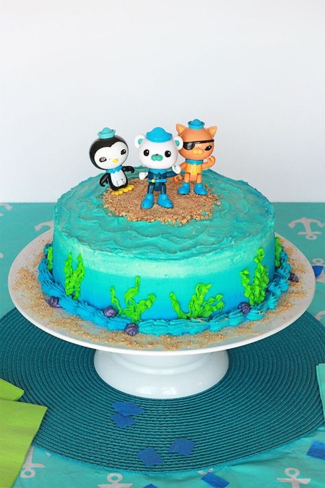 Ocean-themed birthday party: a real mom's guide - The Many Little Joys Octonauts Cake Birthdays, Octonauts Birthday Party Food, Octonauts Party Ideas, Octonauts Cake, Octonauts Birthday Party, Outdoor Birthday Party, Octonauts Party, Ocean Theme Birthday, Ocean Cakes