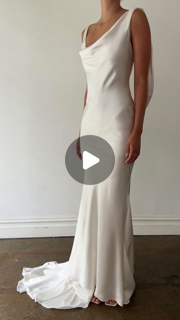 Sphere Bridal Gallery on Instagram: "MOON | Sultry elegance with the new @katherinetash Moon gown. A bias-cut silk silhouette, masterfully draped to effortlessly fall from the female form, now available in our Sydney gallery. Available in our Sydney gallery, to try on and explore our full Katherine Tash collection, book an appointment via the link in our bio." Moon Gown, Katherine Tash, Bridal Gallery, Moon Dress, Dress Inspo, Wedding Mood Board, Wedding Mood, Book An Appointment, Bridal Outfits