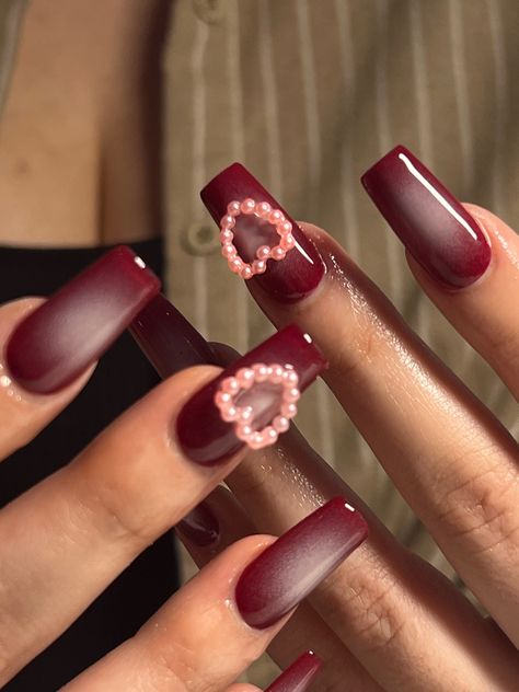 Wine Nail Ideas, Red Wedding Nails, Wife Nails, Aura Nails, Wine Nails, Aurora Nails, Maroon Nails, Airbrush Nails, Mob Wife