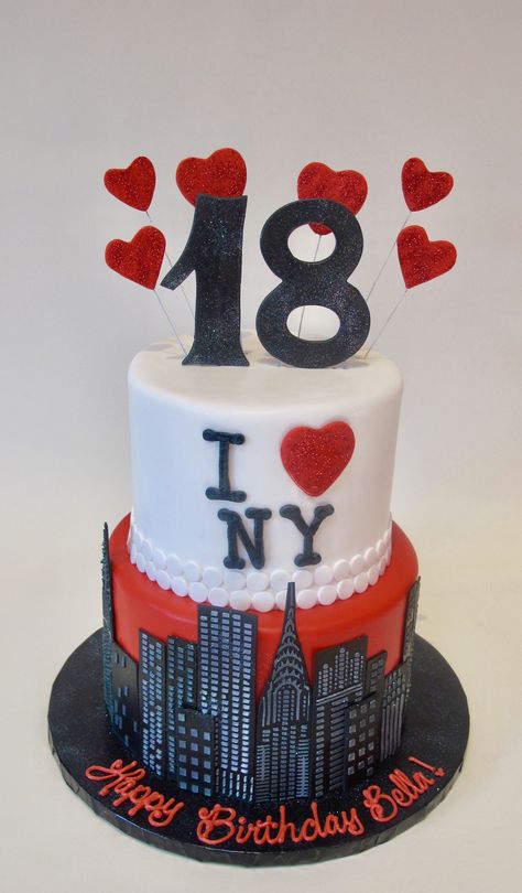 New York Birthday Theme Cakes, New York Quinceanera Theme, New York Birthday Theme, New York Theme Party, Nyc Cake, New York Cake, Doodle Cake, Nyc Party, 18th Birthday Party Themes