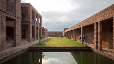 Although awards should not "glorify the architect" they can draw attention to worthy projects, says Bangladeshi architect Kashef Chowdhury, who recently won the #RIBAInternationalPrize, in this exclusive interview. Chowdhury explained that he was "very surprised" when the Friendship Hospital, designed by his studio #KashefChowdhuryURBANA, won the 2021 RIBA International Prize – a biennial The post "Our work is important, not us" says RIBA International Prize winner Kashef Chowdhury appeared… House Brick, David Chipperfield Architects, Kingston University, Thatched House, New Architecture, New Building, Hospital Design, Best Hospitals, Natural Ventilation