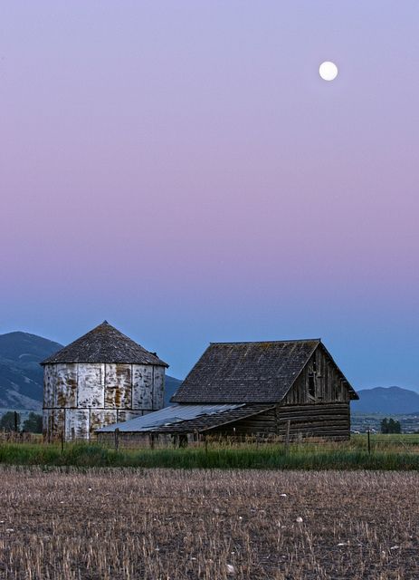 Bozeman, Montana: Real Estate Luxury, Montana Homes, Ranches For Sale, Country Barns, Residential Land, Bozeman Mt, Bozeman Montana, Big Sky Country, Farm Barn