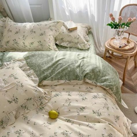 Deco Studio, Queen Duvet Cover, Floral Bedding, Redecorate Bedroom, Cozy Room Decor, Dreamy Room, Dream Room Inspiration, Room Makeover Inspiration, Cotton Duvet Cover