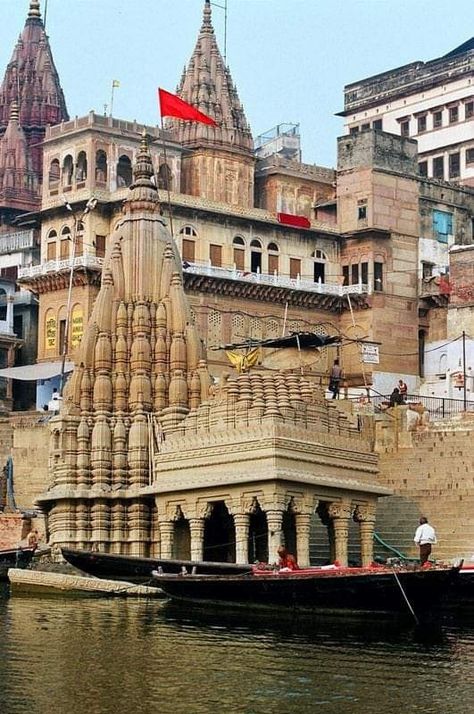 Temple India, Indian Temple Architecture, Amazing India, Temple Architecture, Indian Architecture, Hindu Temple, Varanasi, Uttar Pradesh, South Asia