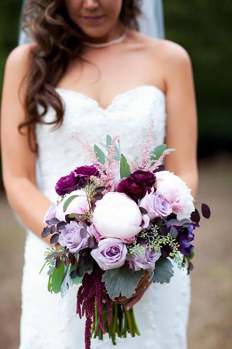 Burgundy Lavender Wedding, Plum And Lavender Bouquet, Burgundy And Plum Wedding Flowers, October Wedding Purple, Purple Bouquets Wedding, Lavender And Burgundy Wedding, Plum And Blush Wedding, Burgundy And Purple Wedding, Burgundy Ranunculus