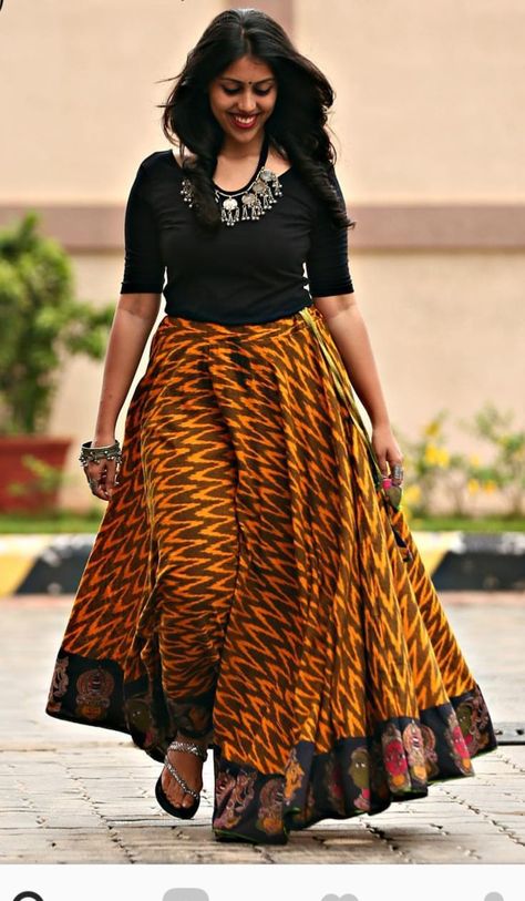 Skirt And Top Indian, Long Skirt Top Designs, How To Wear Culottes, Simple Kurta, Long Skirt And Top, Kalamkari Dresses, Ikkat Dresses, Indian Skirt, Long Frock