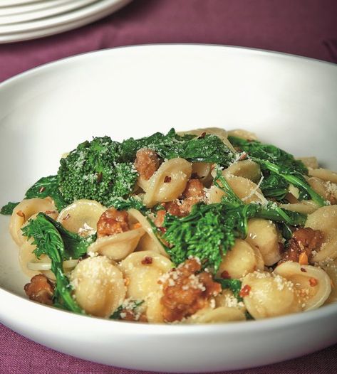 Sunday Pasta® Recipe: Orecchiette con Rapini e Salciccia (Broccoli Rabe and Sausage) Rapini Recipes, Orecchiette Pasta Recipes, Sunday Pasta, Broccoli Rabe And Sausage, Broccoli Rabe, Sweet Italian Sausage, Main Courses, Pasta Recipe, Italian Sausage